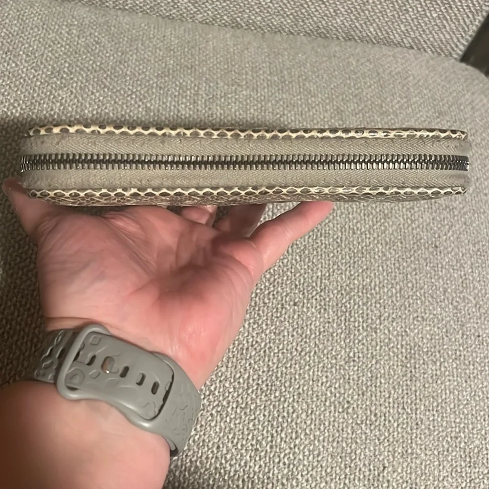 Bottega Veneta authentic bottega